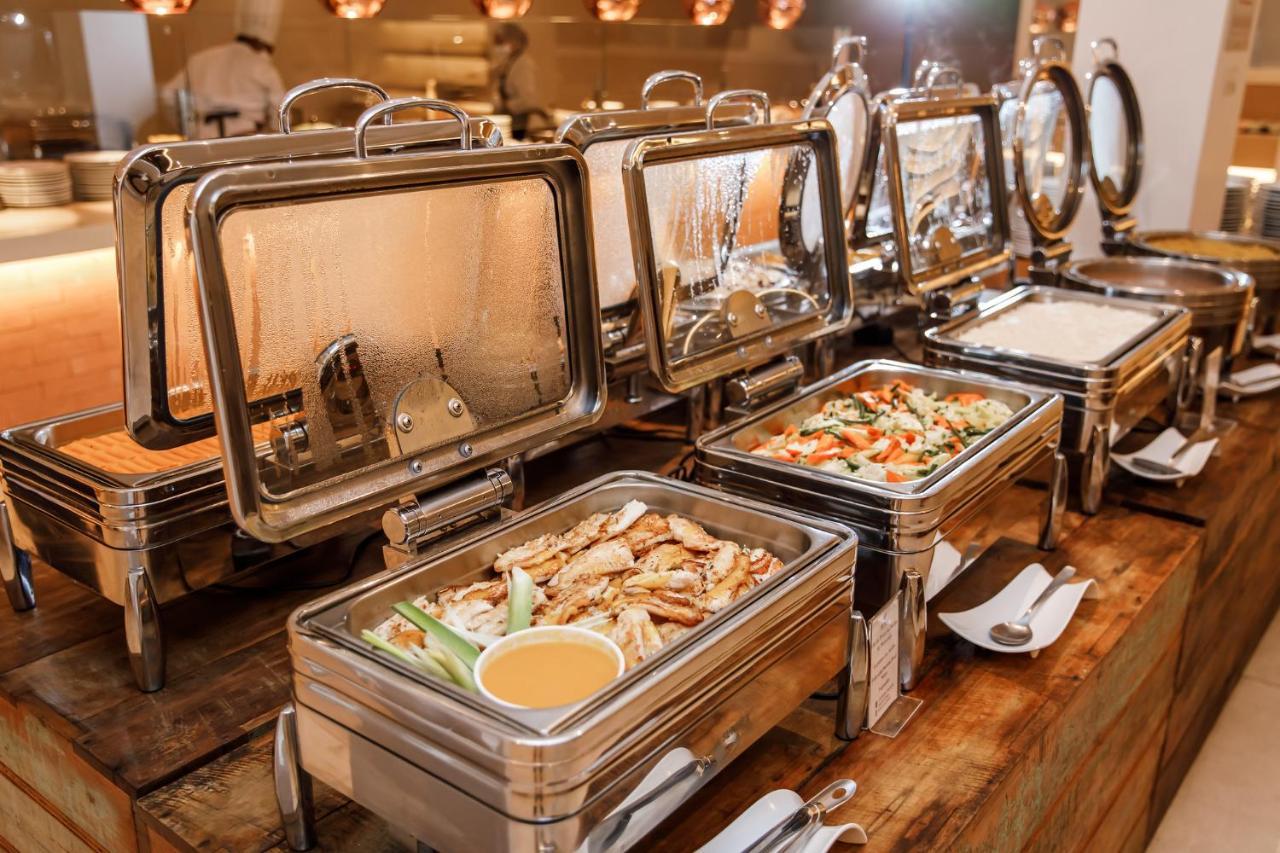 La Torre Resort All Inclusive Порту-Сегуру Екстер'єр фото A chafing dish buffet