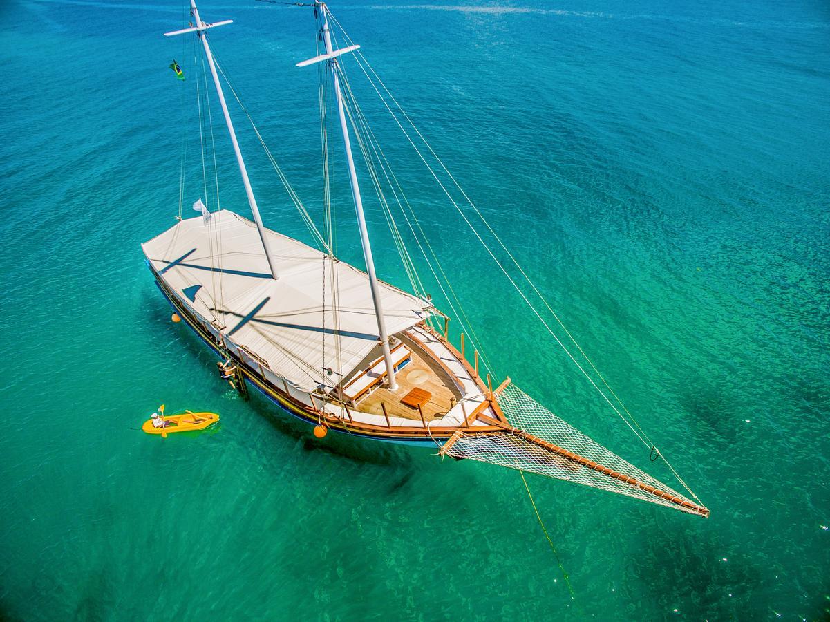 La Torre Resort All Inclusive Порту-Сегуру Екстер'єр фото Aerial view of a yacht in the Bay of Kotor
